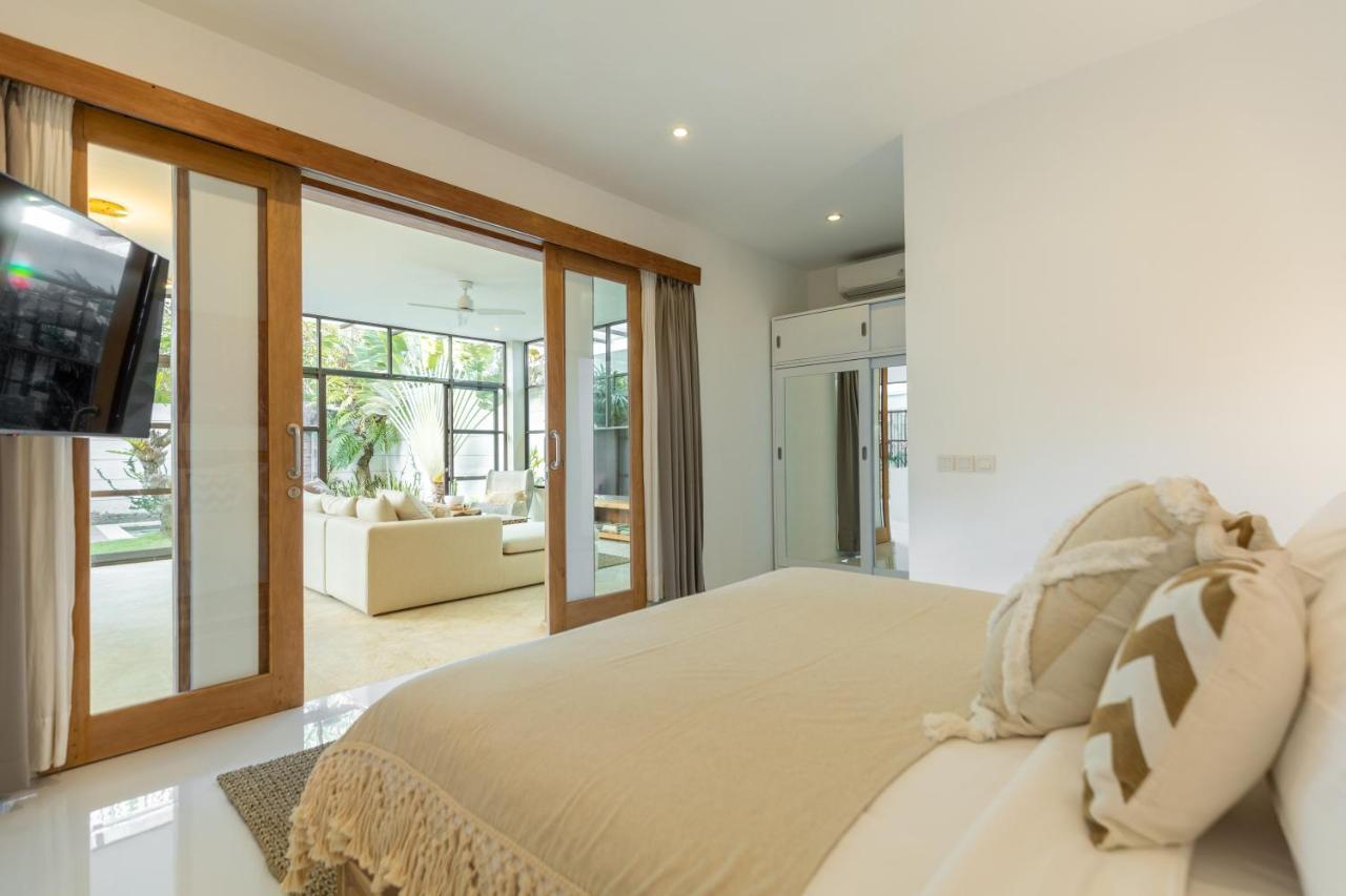 Villa Lumut 3 Bedrooms Central Seminyak Kültér fotó
